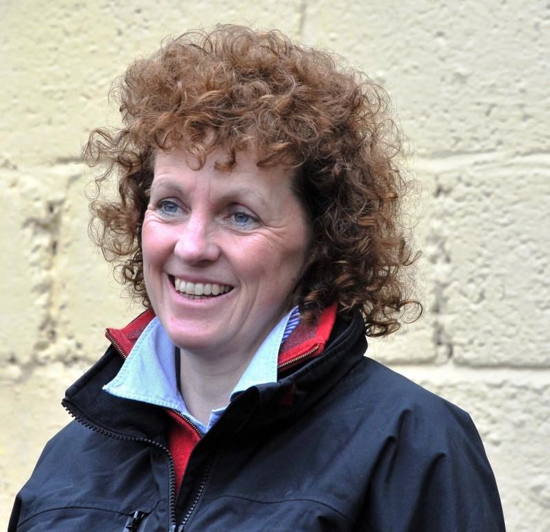 LUCINDA RUSSELL